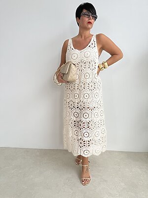 Look Antonella
