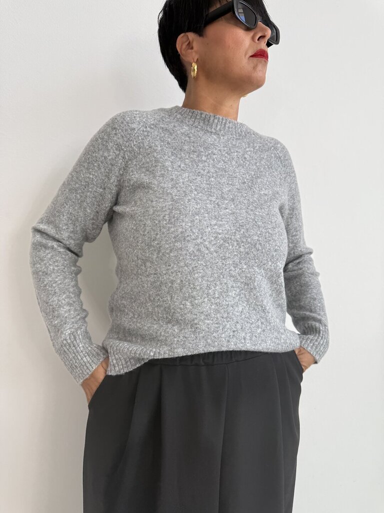 Pull Wool + 𝚌𝚘𝚕𝚘𝚛𝚒 - Grigio 