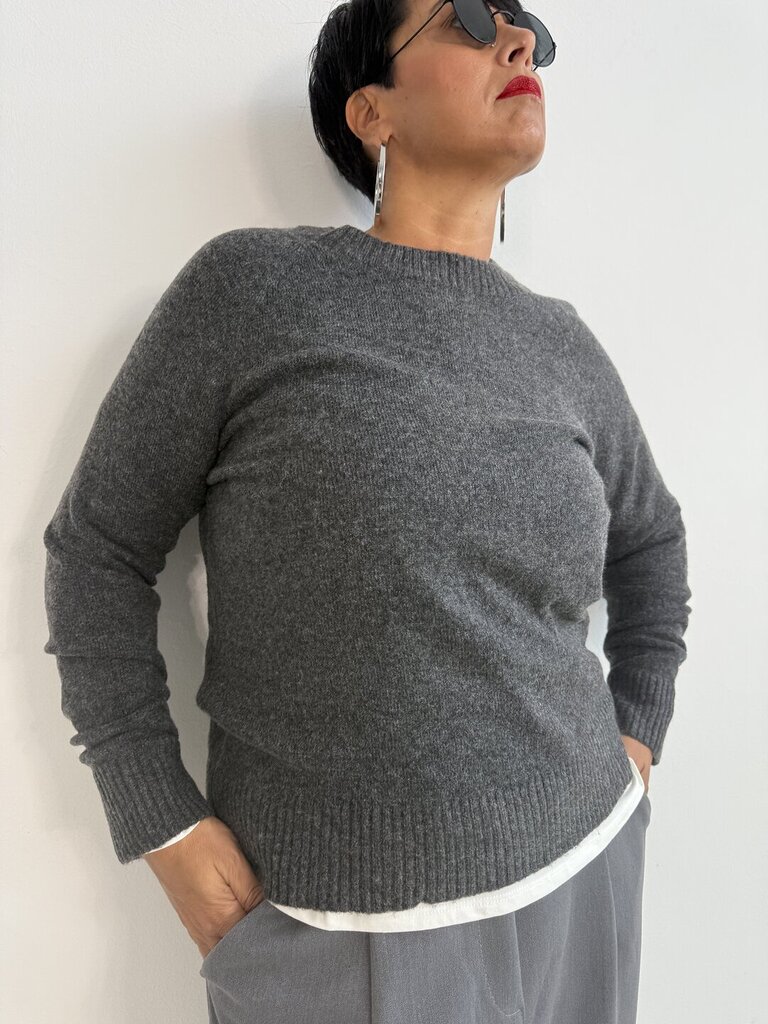 Pull Wool + 𝚌𝚘𝚕𝚘𝚛𝚒 - antracite 