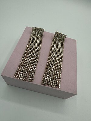 Orecchino fili strass