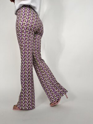 Pantalone a zampa cubi