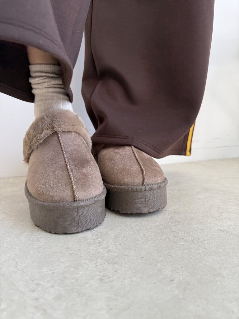 Ciabatta nut fur elastico 