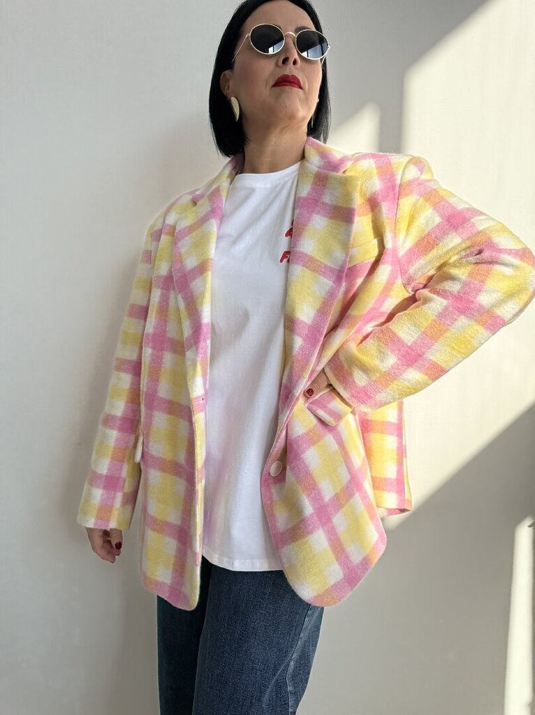 Blazer over pink yellow 