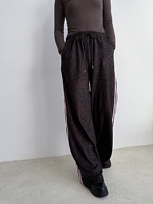 Panta tuta Macu Adithree