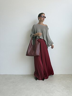 Look Valeria