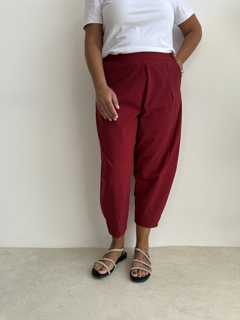 Panta ovetto SUSANNA - Rosso Carminio 