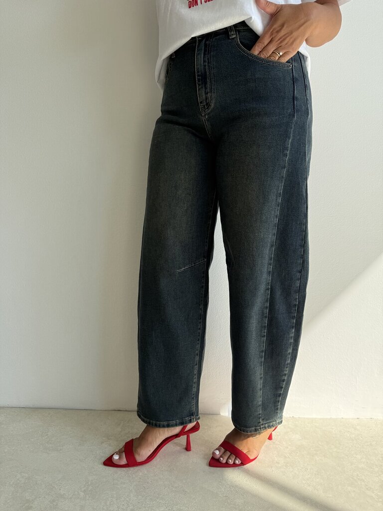 Jeans ovetto sabbiato 