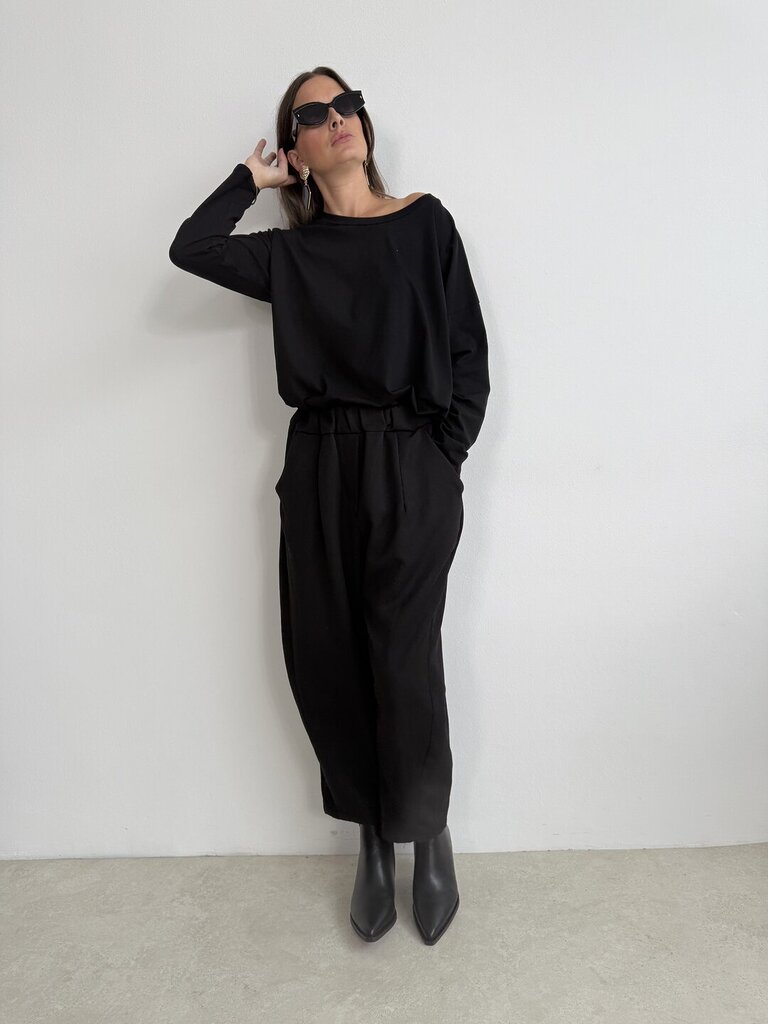 Panta ovetto CLELIA + 𝚌𝚘𝚕𝚘𝚛𝚒 - Nero 