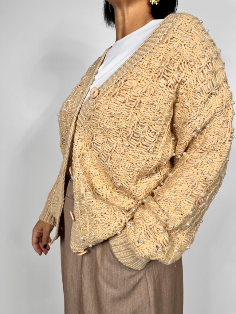 Cardigan over perle - Beige 